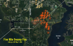 Wildfire Burns Structures And Closes I 10 South Of Milton Florida